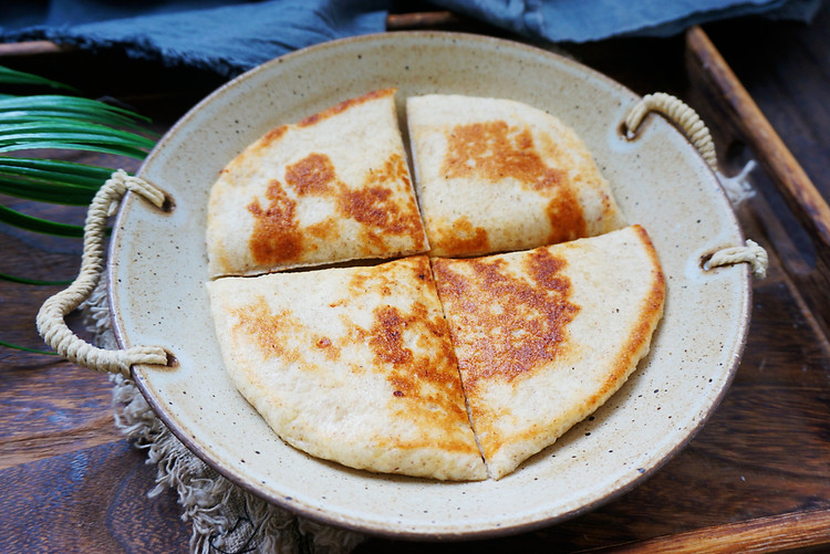 黑全麦发面饼的做法