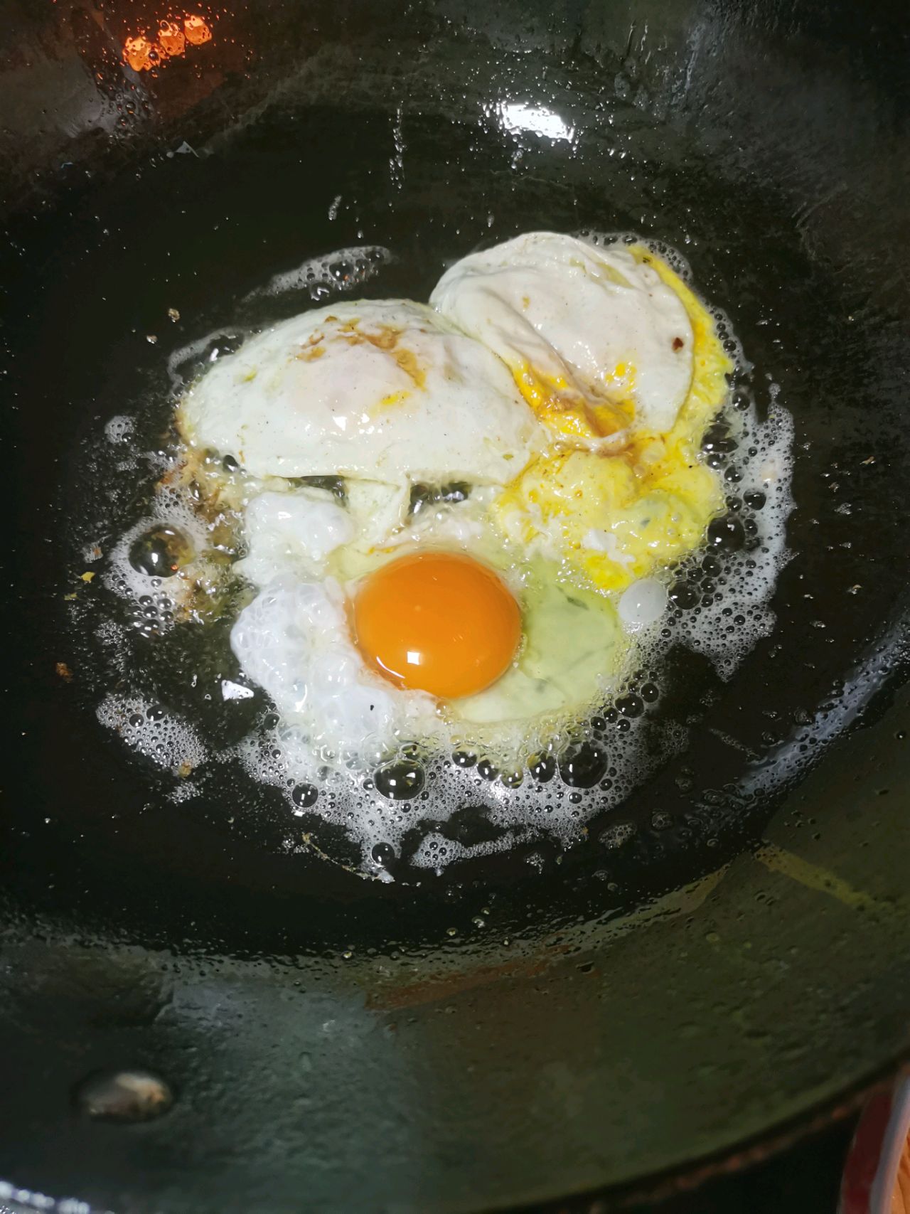 辣椒炒荷包蛋怎么做_辣椒炒荷包蛋的做法_豆果美食
