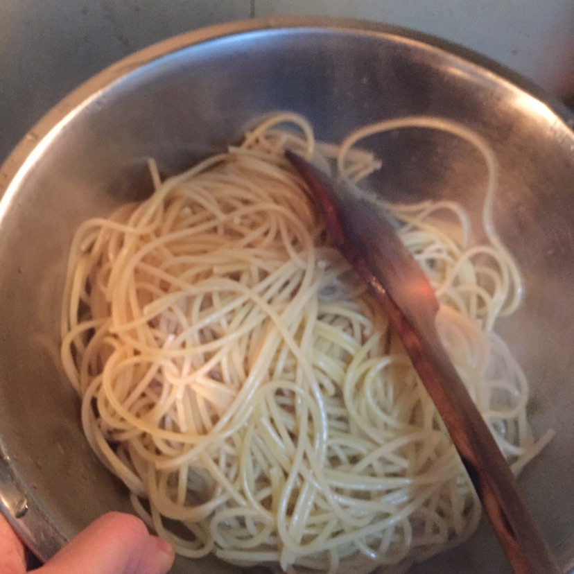 黑胡椒风味炒意面（酷克100调料）的做法图解4