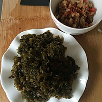 酸炒地皮菜——夏季应季美食的做法图解1