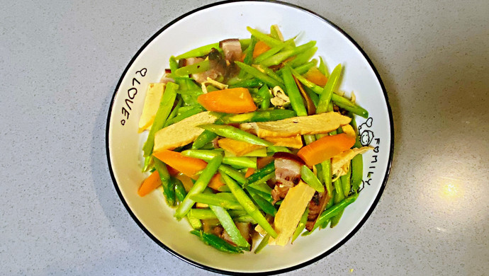 【孕妇食谱】芦笋炒香干，清爽可口，妊娠糖尿病人群的福音菜