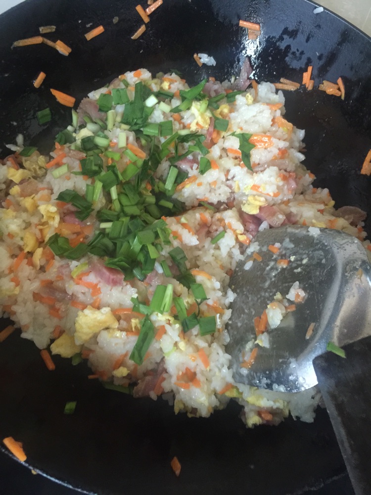 蛋炒饭 都是我爱吃的材料的做法图解6