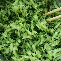 黄瓜虾仁水饺的做法图解5