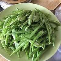 榄菜四季豆的做法图解2