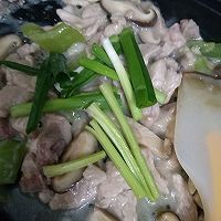 蘑菇炒肉的做法图解9