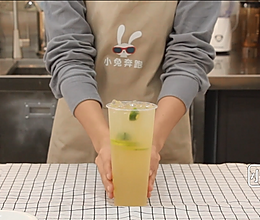 小兔奔跑奶茶教程：金桔柠檬茶的做法的做法