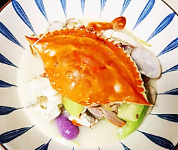 小海小鲜~梭子蟹蛤蜊汤丝瓜年糕的做法