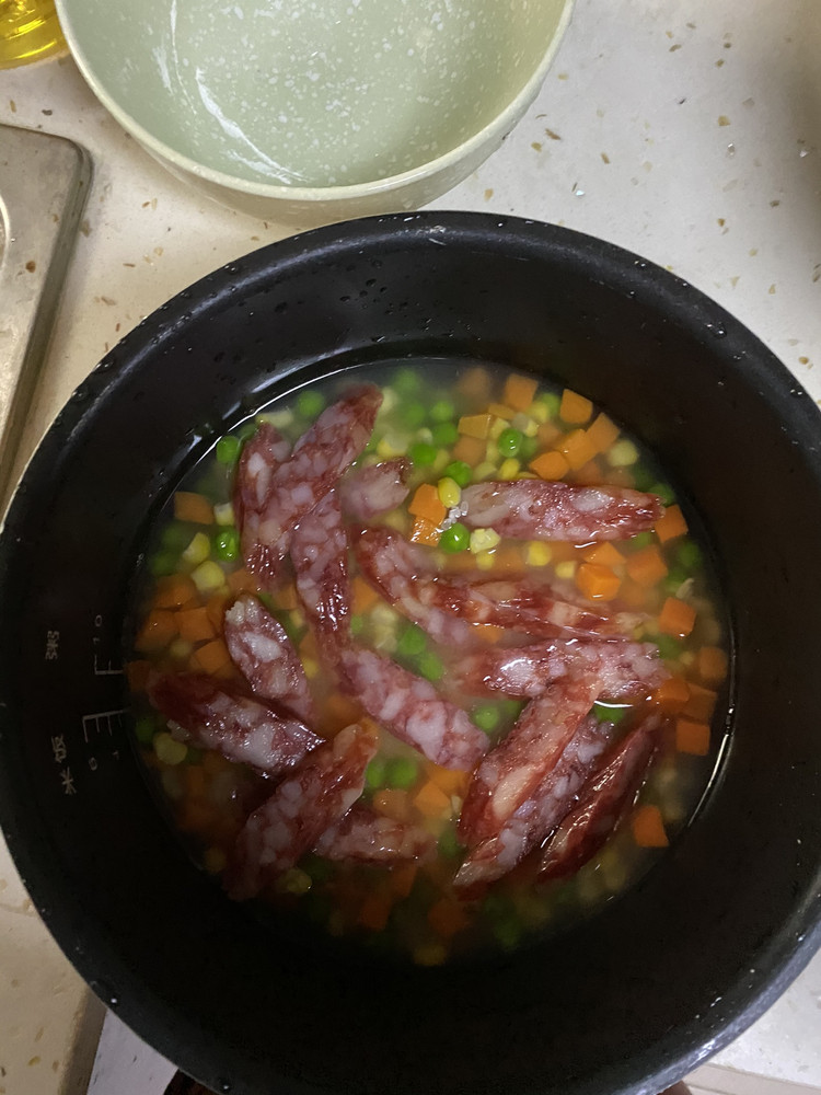 电饭煲腊肠饭的做法