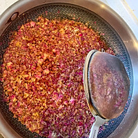 懒人点心用泡茶喝的玫瑰干花就能做出美味的鲜花饼的做法图解4