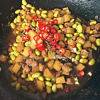 酸笋肉丁炒毛豆，开胃又下饭的做法图解7