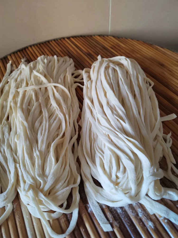 自制手擀面的做法
