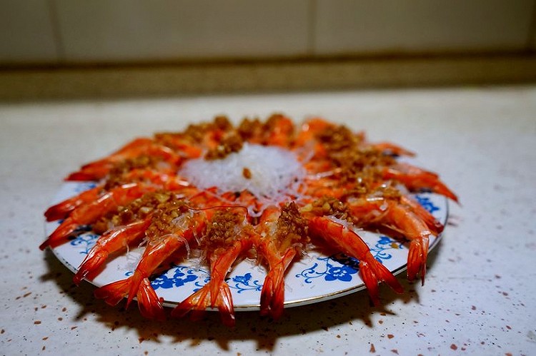 蒜香粉丝虾的做法