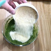 抹茶椰香脆片，抹茶浓郁香气与椰香的清新在口腔中交织出美妙滋味的做法图解5