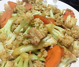 花菜炒肉的做法