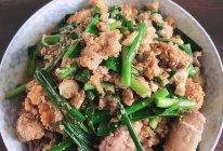 蒜香鱼杂的做法