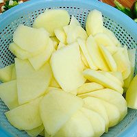 干锅土豆片的做法图解1