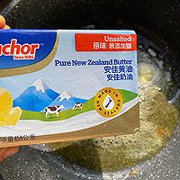 #原制原味，聚会菜谱#蒜香黄油煎土豆火腿的做法图解2