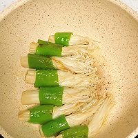 超下饭的青椒金针菇的做法图解3