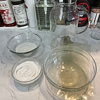 在家制作简单清爽的椰香西米茶冻的做法图解1