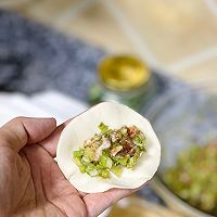 不重样早餐组合｜山药小米枸杞米糊+鲜肉芹菜锅贴+盐渍黄瓜的做法图解7