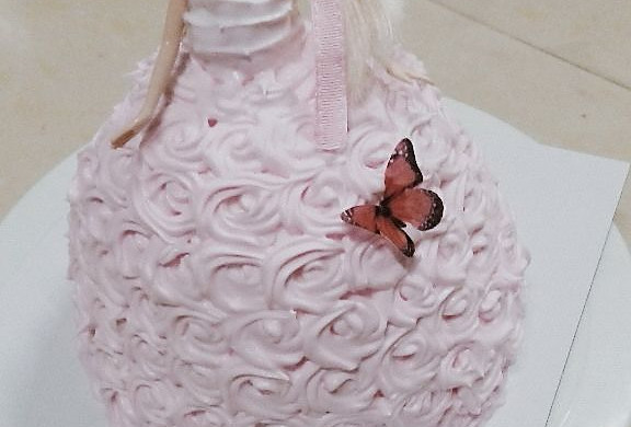 芭比娃娃生日蛋糕