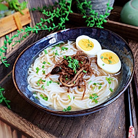 田头菇老鸡汤米粉#硬核菜谱制作人#的做法图解6