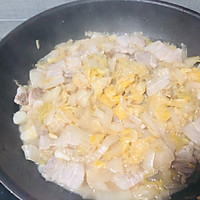 烩酸菜的做法图解2