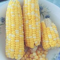 香浓牛奶玉米汁的做法图解1