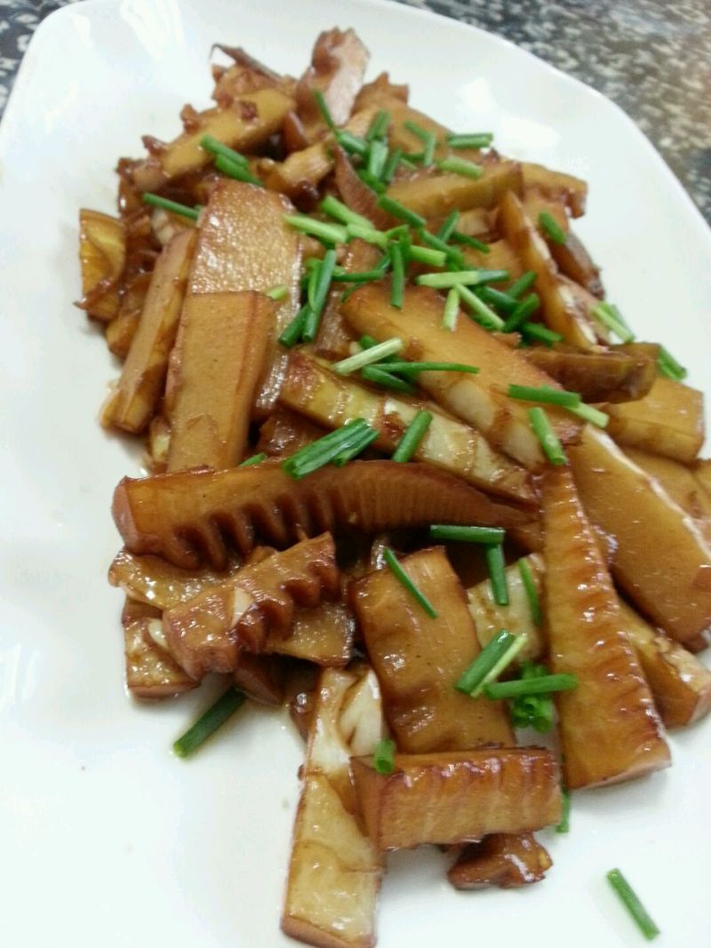 Braised bamboo shoots