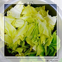 手撕包菜的做法图解2