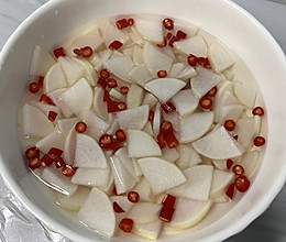 开胃的酸辣萝卜的做法