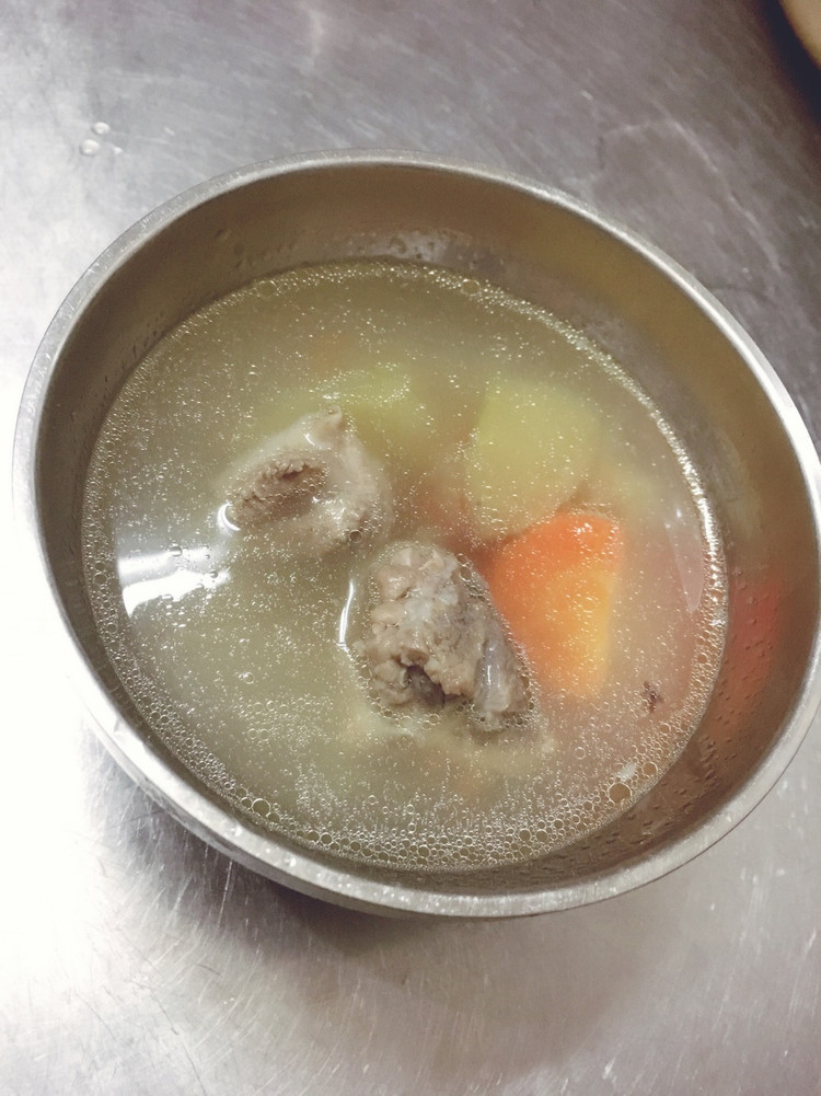 苹果胡萝卜煲排骨的做法