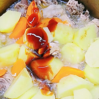 #夏至日，大口吃面#胡萝卜土豆烧鸡的做法图解12