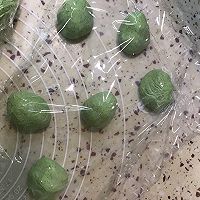 香糯可口的艾草团子的做法图解5