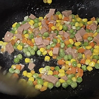 #中小学生做饭指南#午餐肉炒时蔬粒的做法图解9