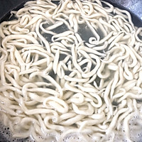 快手剪刀面的做法图解5