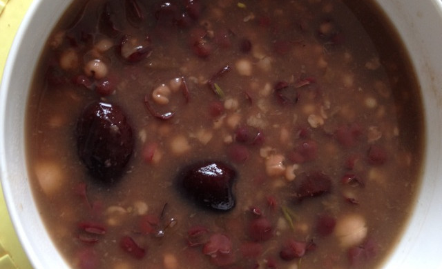 红豆薏米莲子红枣粥