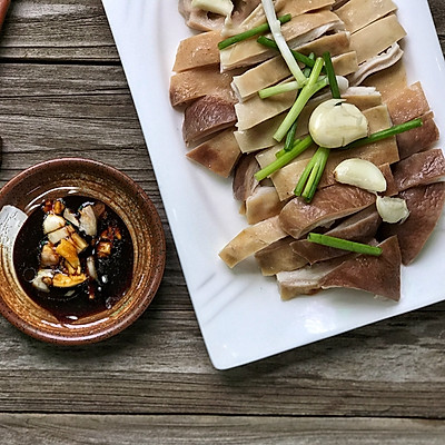 带你食粤西特色菜----白灼猪肚