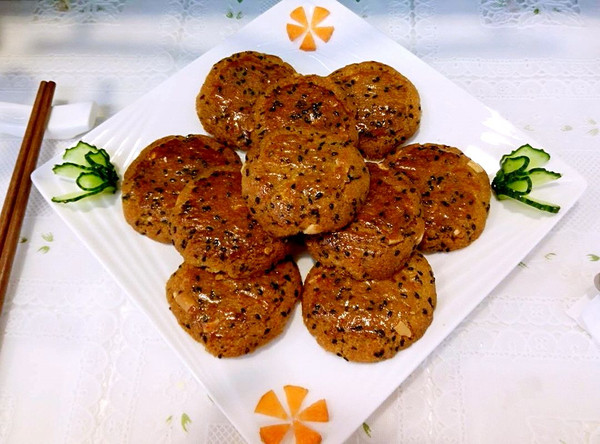 香甜酥脆花生芝麻酥饼—酥酥的、脆脆的，零食就要嘎嘣嘎嘣