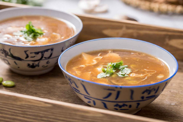 酸辣汤的家常做法正宗 600x400_25bf495e1cfff355e3b7799776378f37.jpg