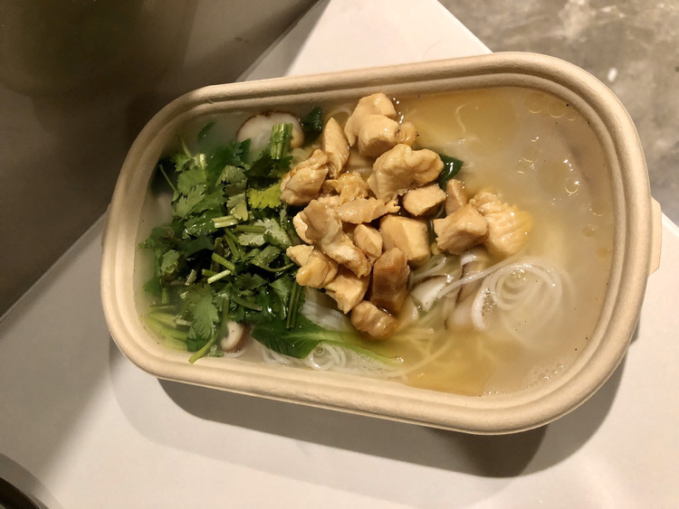 鸡丁米线（一口难忘）的做法