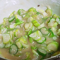 香酥美味葱油饼轻松在家做的做法图解7