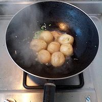 炒西芹胡萝卜油面筋百叶肉丝的做法图解4
