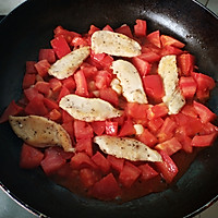 番茄罗勒炖鸡胸的做法图解6