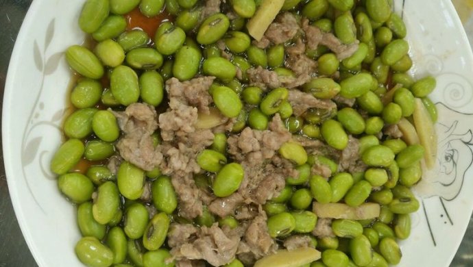 宝宝爱吃   毛豆蒸肉