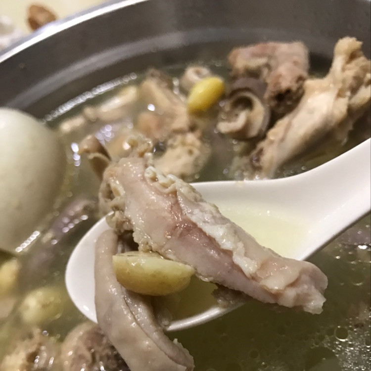 胡椒猪肚鸡汤的做法