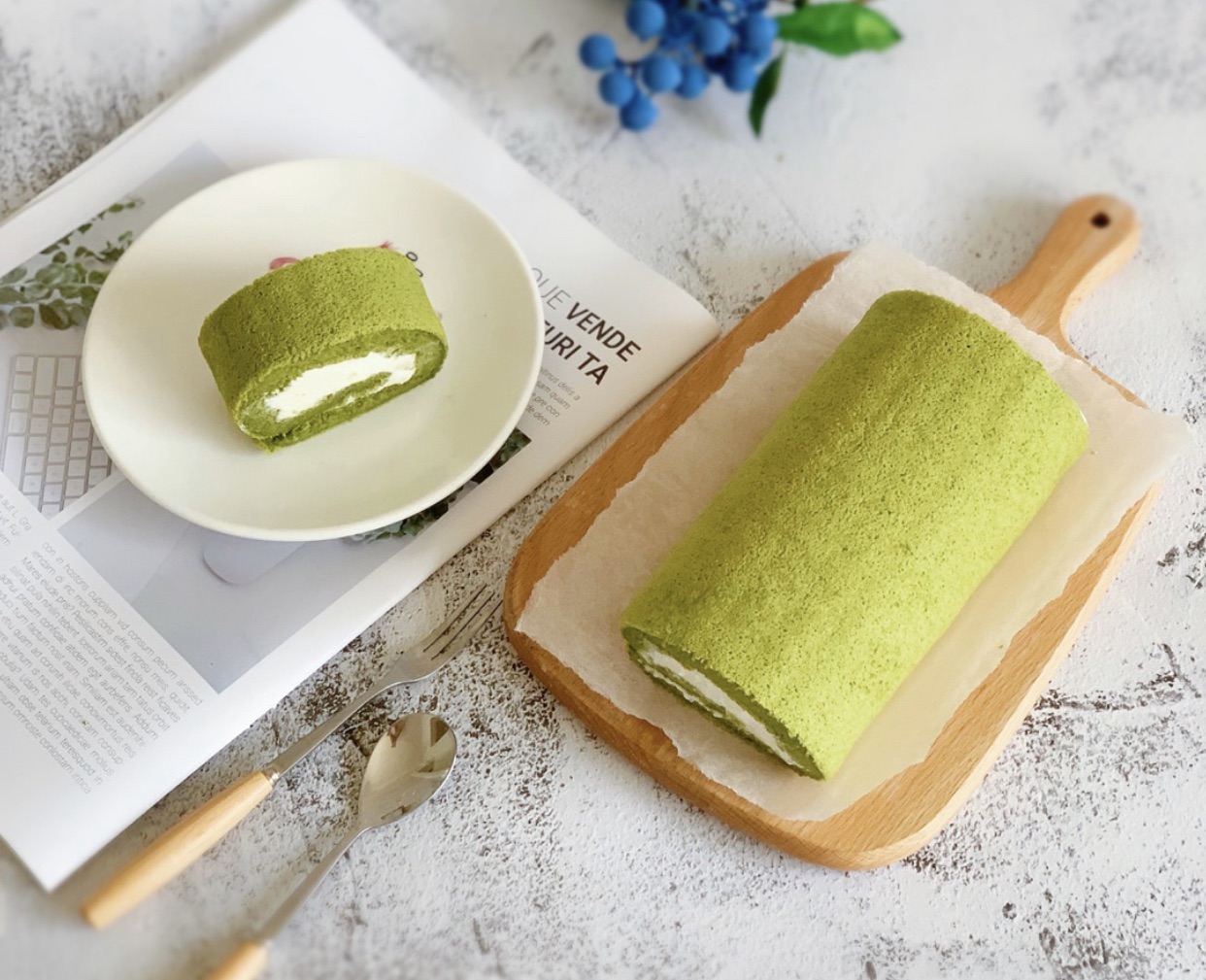 Matcha cake roll