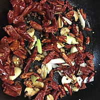 麻辣兔丁的做法图解2