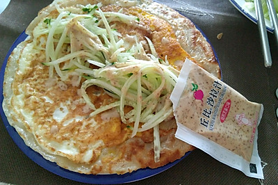 鸡蛋黄瓜丝小饼