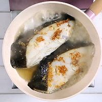 #为爱下厨 七夕橄浪漫#白酒蛤蜊新西兰银鳕鱼锅的做法图解4